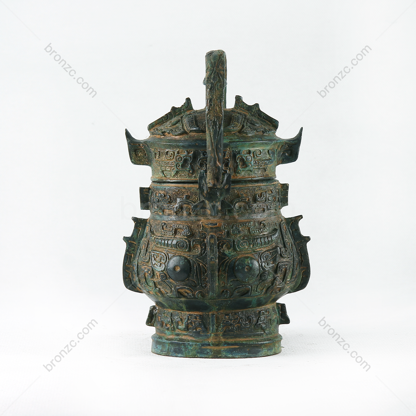 9" China bronze Shang and Zhou Dynasty water pitcher with ring handle [handle jar][提梁卣]