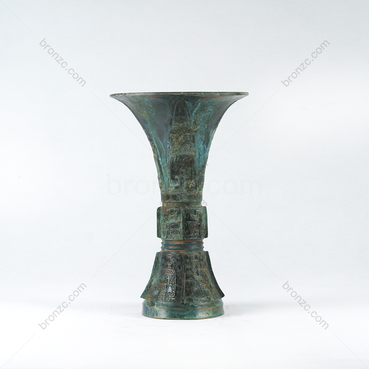 10.6" China Shang Dynasty, Round-mouthed bronze wine vessel[Animal-faced goblet][兽面纹觚]