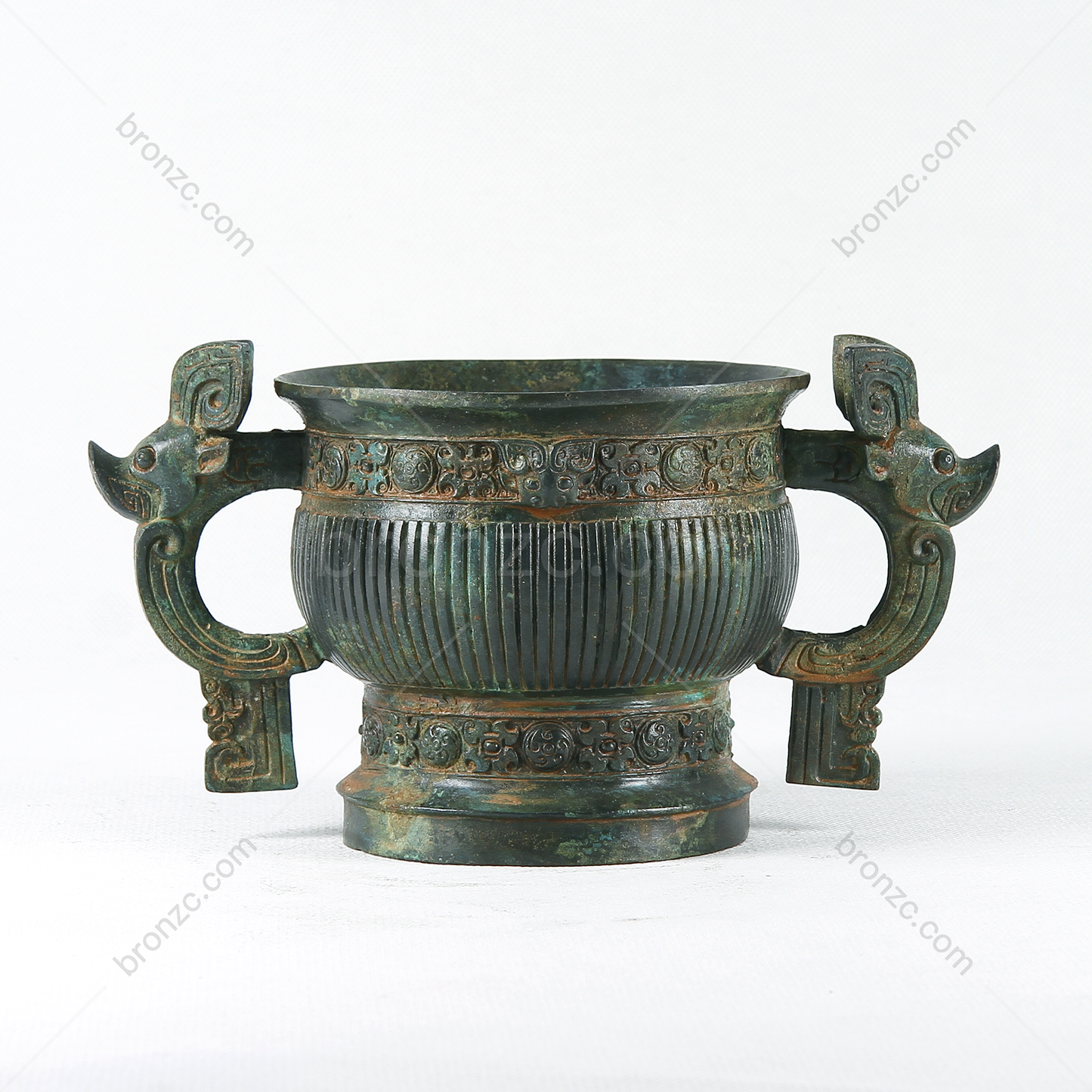 4,9" China, Westliche Zhou-Dynastie, schalenförmiges Gefäß aus Bronze [Kanghou Gui][康侯簋]